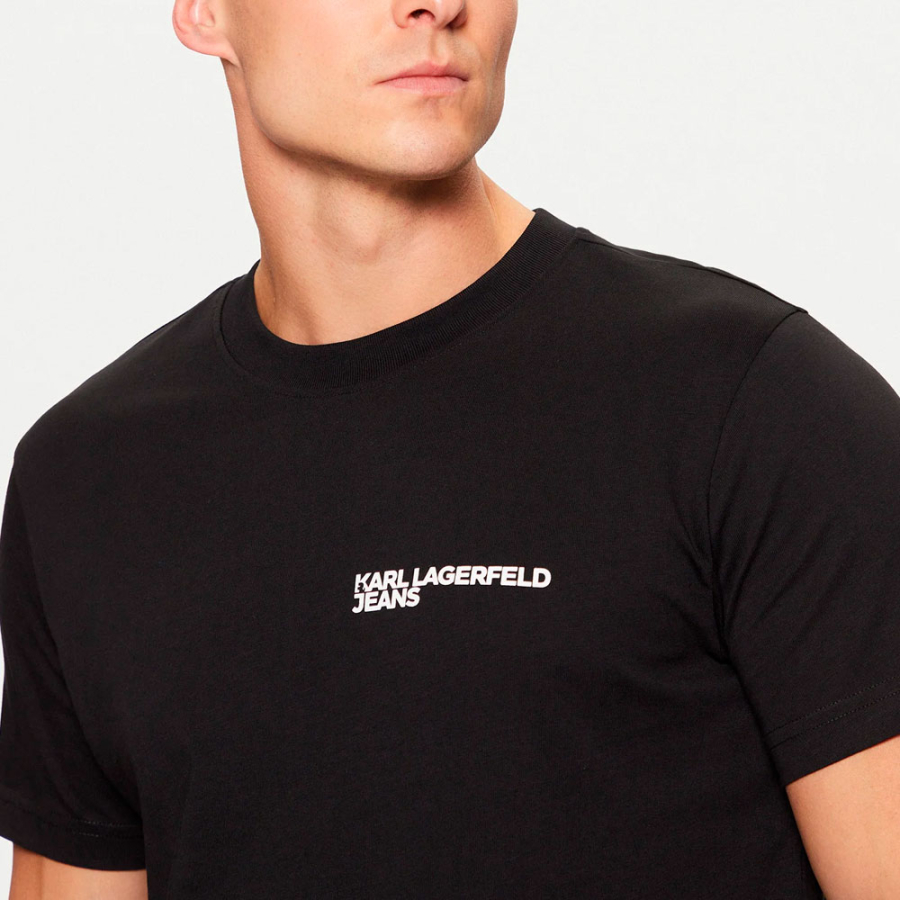 fitted-t-shirt-with-logo