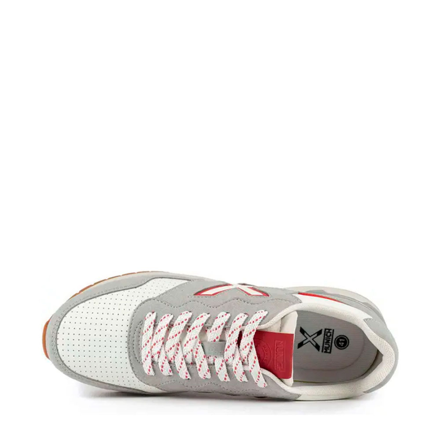 dash-premium-256-sneakers