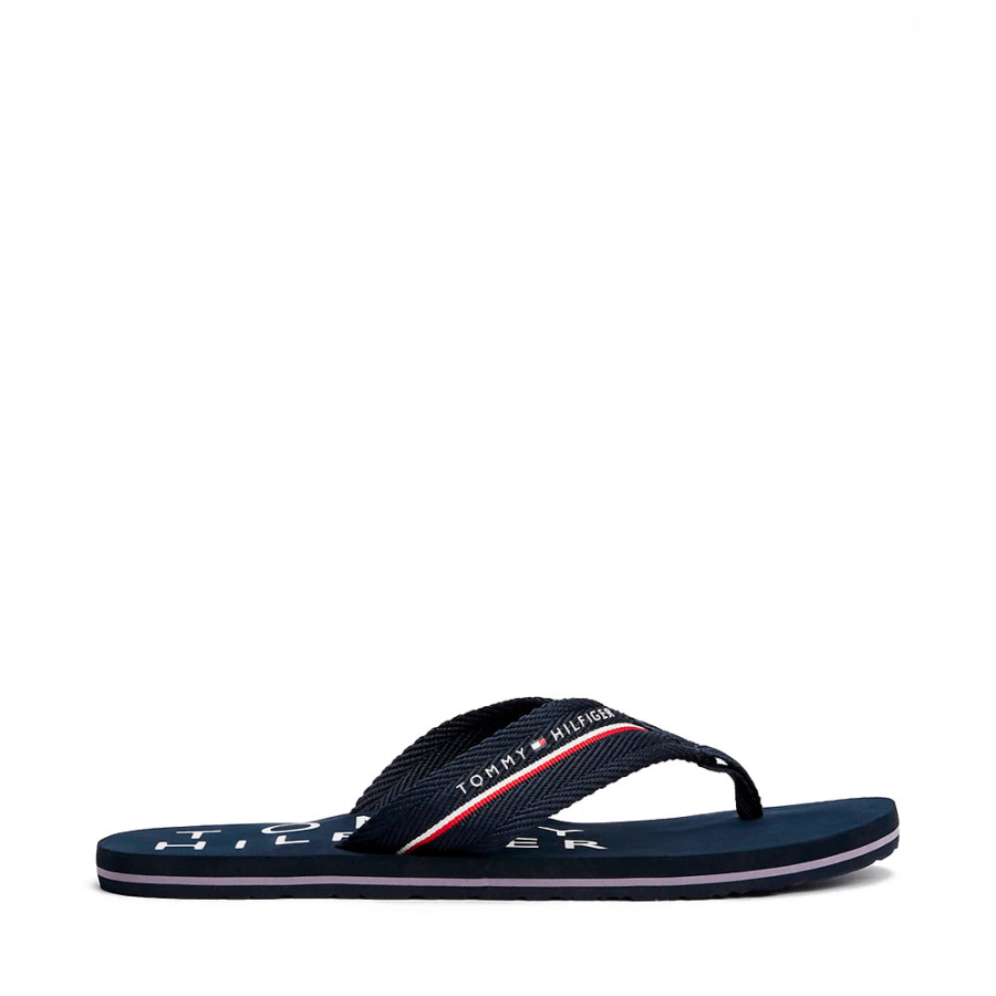 distinctive-flip-flops-with-logos